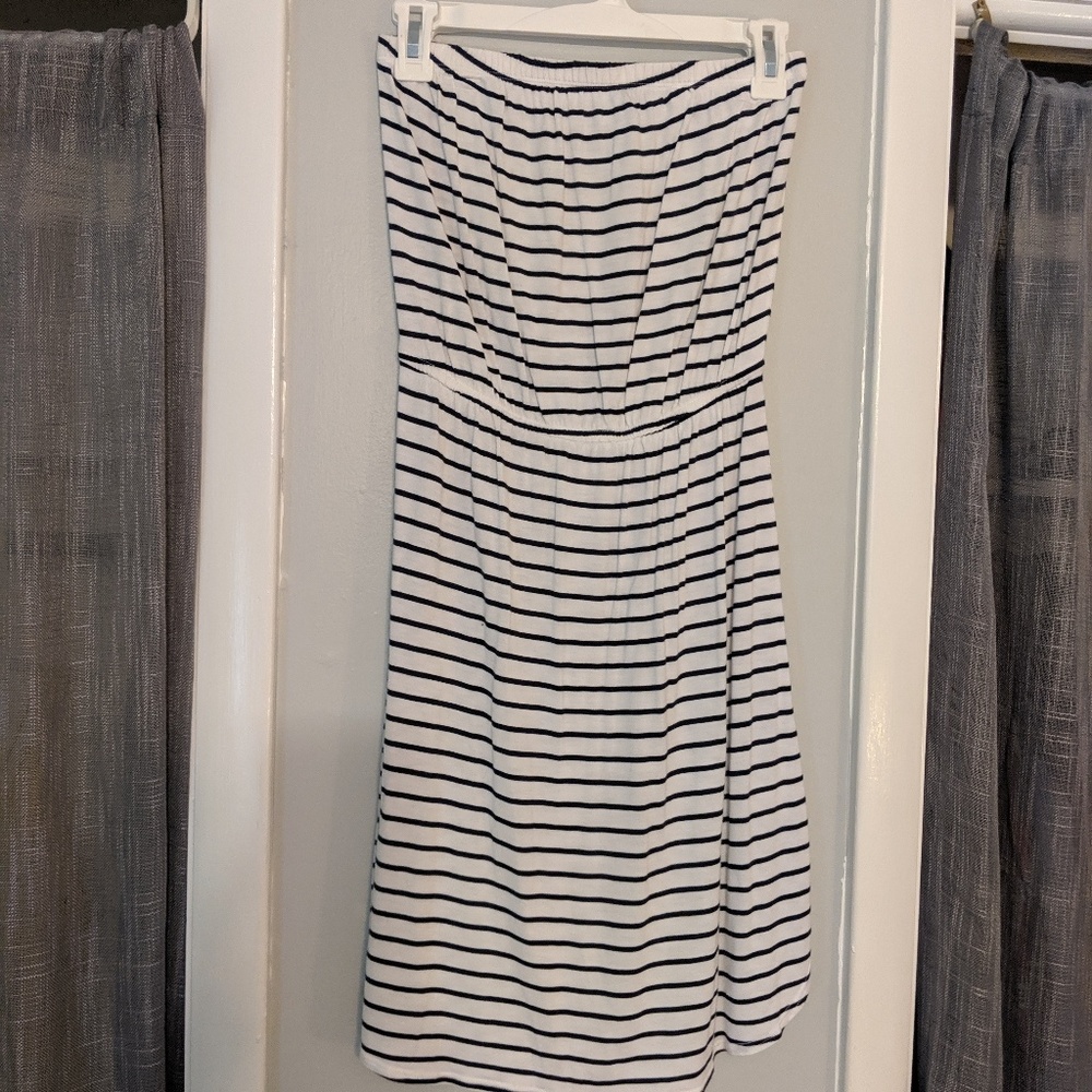 Striped strapless dress